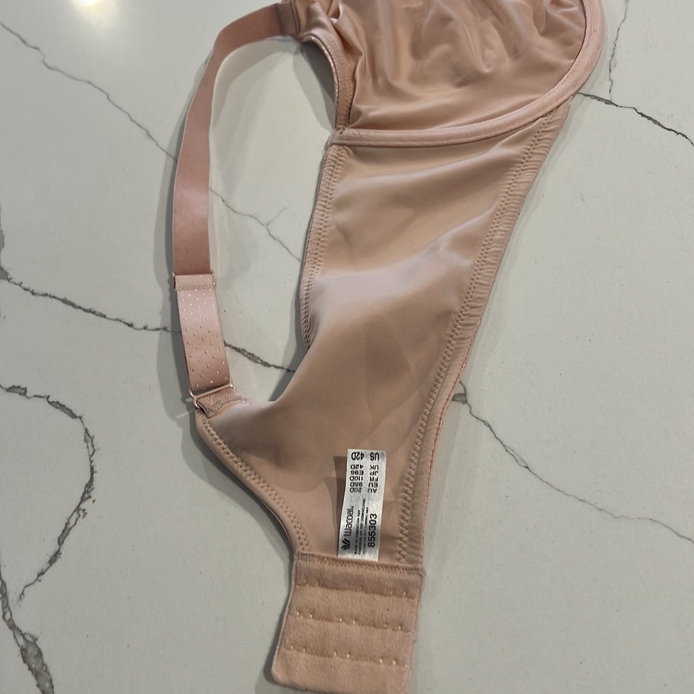 WACOAL STYLE 855303 ROSE DUST PINK /Nude color 
BACK APPEAL UNDERWIRE BRA 42 D - Picture 5 of 7